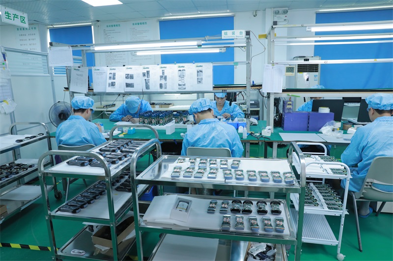 What Does a Handheld Ultrasound Manufacturer Provide